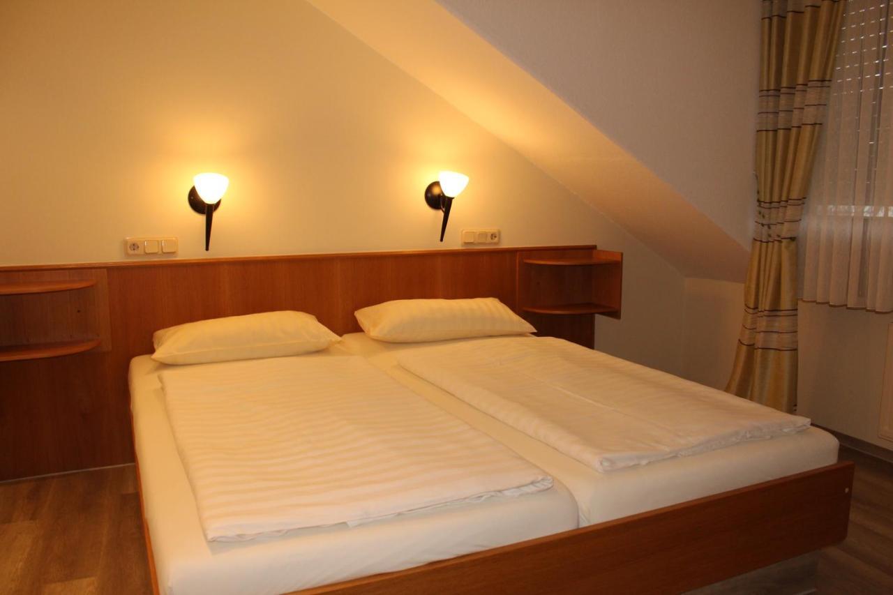 Hotel Alt Reinsport Piesport Exterior foto